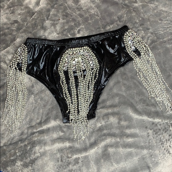 Festival 2-Piece hand made beaded outfit 😻😻😻 - Picture 4 of 4